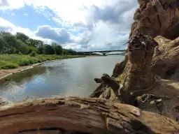 Jezioro w Warszawie: Odkryj najpiękniejsze miejsca na wypoczynek