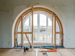 Jak obrobić okno na zewnątrz: 8 kroków do perfekcyjnego efektu