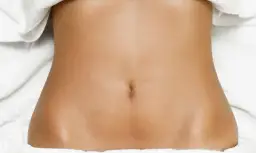 Skuteczne sposoby jak naciągnąć skórę na brzuchu: naturalne i zabiegowe