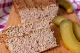 Prosty przepis na pasztet drobiowy w Thermomix, który zachwyci smakoszy