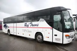 Wynajem autokaru: Ile kosztuje w Polsce? Uniknij ukrytych opłat!