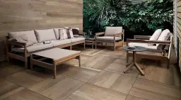 Czy panele winylowe nadają się na balkon? Oto, co musisz wiedzieć