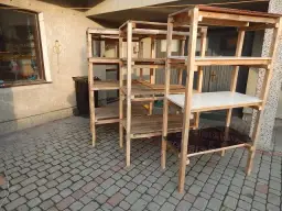 Jak zrobić regał drewniany do garażu - proste kroki i materiały