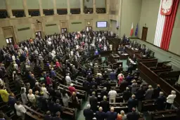 Sejm i senat ile osób? Zaskakująca liczba członków parlamentu