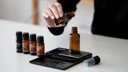 Stwórz Perfumy z Egipskich Olejków: Przewodnik DIY