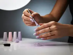 Jak zrobić paznokcie krok po kroku - uniknij najczęstszych błędów