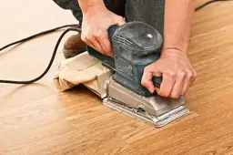 Jak pomalować parkiet po cyklinowaniu: metody, porady i materiały