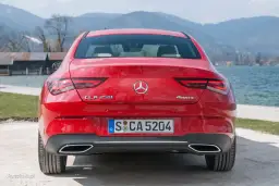 Mercedes CLA 250 4MATIC: Pełna analiza dla wymagającego nabywcy