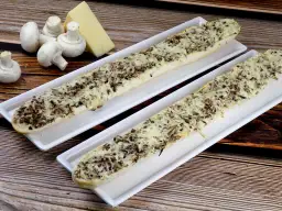 Domowa zapiekanka z pieczarkami: przepis jak z budki!