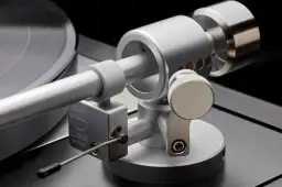 Gramofon jaki wybrać – najlepsze opcje dla początkujących i oszczędnych