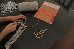 Jak zrobić naszyjnik makrama: Prosty tutorial krok po kroku