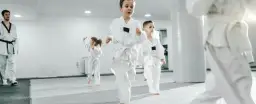 Judo czy karate dla dziecka? Który sport jest najlepszy dla Twojej pociechy?