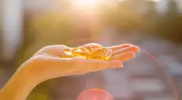 Kiedy zażywać witaminę D, aby maksymalnie zwiększyć jej wchłanianie?