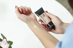 Krem BB czy CC? Ekspert radzi, który krem wybrać!