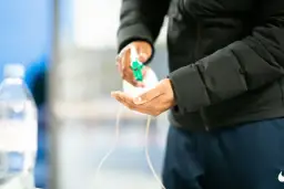 Najczęstsze błędy przy dezynfekcji rąk i ich konsekwencje dla zdrowia i skóry