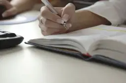 Czy z doradztwa zawodowego są oceny? Odkryj prawdę o ocenach