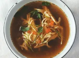 Jak zrobić rosół wegetariański, który zachwyci smakiem i zdrowiem