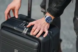 Czy można wziąć suszarkę do bagażu podręcznego? Sprawdź zasady przewozu