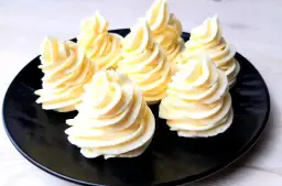 Najlepsze dobre kremy do ciast - przepisy i tajniki przygotowania