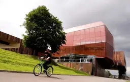 Jak dojechać z Dworca Centralnego do Centrum Nauki Kopernik?