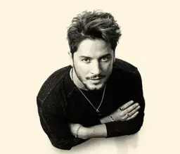 Dónde nació Manuel Carrasco y cómo su origen influyó en su música