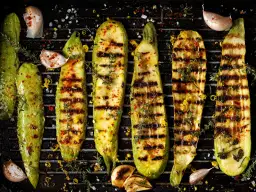 Idealny przepis na cukinię na grilla plastry – uniknij błędów w grillowaniu