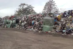 Aktualne koszty tony śmieci na wysypisku: analizujemy ceny w Polsce