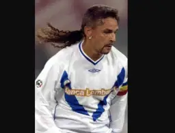 Roberto Baggio - poznaj wiek, rodzinę i szczegóły finansowe włoskiej legendy