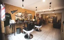 Ile można zarobić na barber shopie? Poznaj realne zyski i koszty biznesu