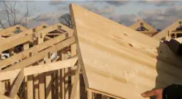 Jakie deski na deskowanie dachu? Kluczowe informacje i wymagania techniczne