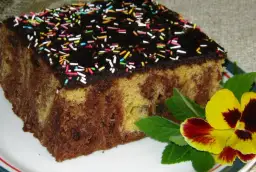 Szybkie ciasto bez wysiłku: Prosty przepis, który zachwyci każdego