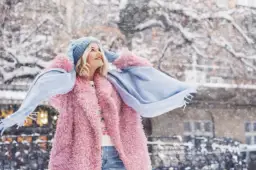 Modny i ciepły outfit do szkoły na zimę - stylizacje, które pokochasz