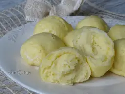 Kluski na parze jak gotować – uniknij najczęstszych błędów w kuchni