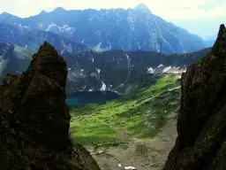 Najtrudniejszy szlak w Polsce: Orla Perć i jej wyzwania dla turystów