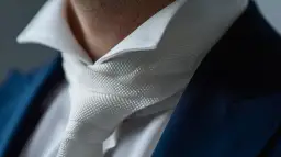 Kołnierzyk włoski: Czym się wyróżnia i do czego pasuje najlepiej?