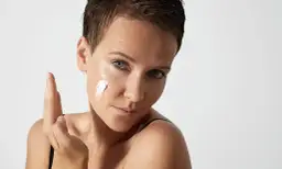 Maść cynkowa do czego służy i jak może pomóc w problemach skórnych