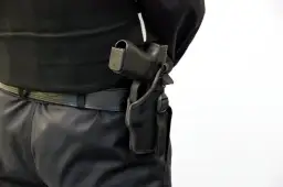 Kwalifikowany pracownik ochrony: ile kosztuje szkolenie co 5 lat?