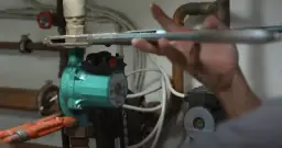 Montaż pompy CO w poziomie: uniknij problemów i ciesz się wydajnością