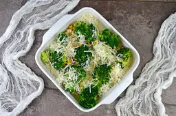 Zdrowa zapiekanka z brokułami fit - przepis na niskokaloryczne danie