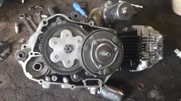 Jak działa sprzęgło w quadzie: skuteczne wykorzystanie i konserwacja