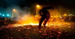 Jak filmy polityczne kształtują nasze poglądy?