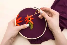 Jak wyszywać na ubraniach – odkryj tajniki haftu i stwórz unikalne wzory