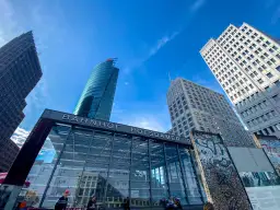 Jak najtaniej dojechać do Berlina? Odkryj tanie opcje transportu