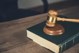 Czy windykacja może przyjść do domu? Sprawdź swoje prawa i limity