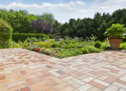 Właściwy spadek na tarasie - Zaskakujące fakty o odprowadzaniu wody