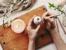 Jak malować pisanki woskiem - proste techniki i materiały, które musisz znać