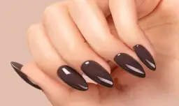 Paznokcie w odcieniach brązu - najmodniejsze kolory na sezon