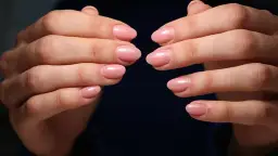 Jak zrobić krótkie paznokcie migdałki: 5 prostych kroków