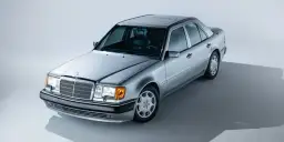 Mercedes-Benz 500 E: ikona klasyki motoryzacyjnej, która zachwyca do dziś