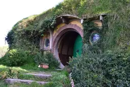 Gdzie mieszkał Bilbo Baggins? Tajemnice Bag End i Hobbitonu odkryte